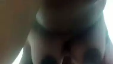 Horny milf records her Tamil sex video with her young lover