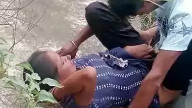 Bihari Randi chudai outdoor sex MMS