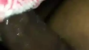 Moti or badi gand wali bhabhi ko pehle lund chusaya phir gand mari,she shouting in pain with clear hindi talk