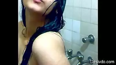 hot desi teen record herself for us to please her Jijju