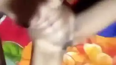 Nude Bangla girl sticks fingers into her juicy XXX cunt in Desi porn