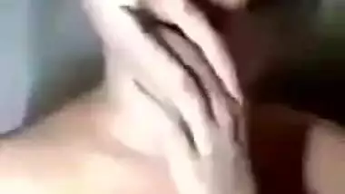 Husband doesn't know Desi turns cam on performing MMS show for XXX fans