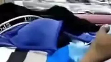 XXX Desi girl's twat isn't shaved in homemade MMS video show on camera