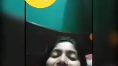 Bangladeshi Beautiful Married Cheating Wife Showing To Lover On Video Call Part 1