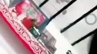 Pakistani wife makes XXX video for Desi lover who wants her naked tits