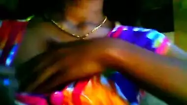Cute Mallu Girl Showing her Boobs