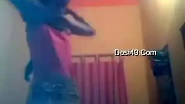 Nice Desi girl prepares for a date hoping to enjoy sex tonight