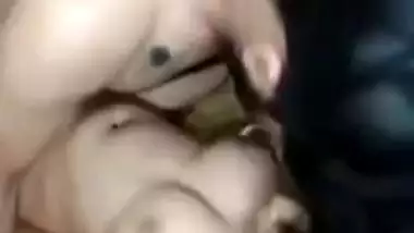 A couple of Desi newlyweds make MMS vid of their passionate XXX sex