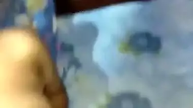 Desi Horny bhabhi playing with hus frnd big dik whiel hus drunknsleep