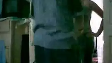 Desi xxx video of a slim college girl getting fucked by her landlord