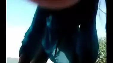 Desi teen hot amateur gal outdoor sex with lover