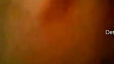 Young man tries to catch Indian sex woman in the nude to film a XXX movie