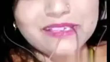 Desi XXX girl shows off juicy boobs during video call that is MMS
