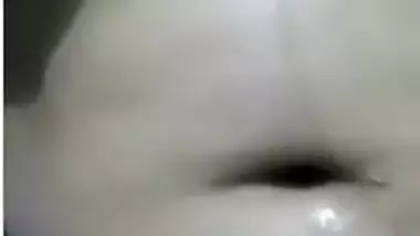 Desi bhabi Nishi Solo Pussy Play.