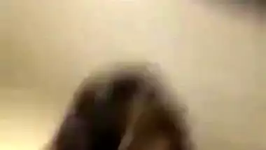 Desi Babe Pussy Rubbing In Bathroom