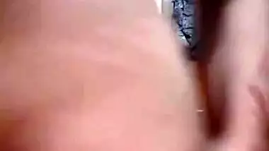 Today Exclusive- Desi Girl Showing Her Nude Body To Lover On Video Call Part 1