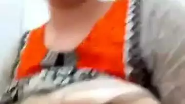 Beautiful Paki Office Girl Getting Horny on Night Sift So She Started Enjoying wid BF Part 1