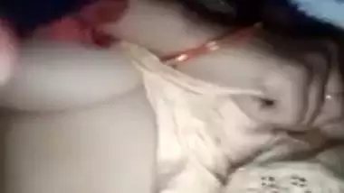 Juicy Desi XXX girl shows her big boobs to lover on video call