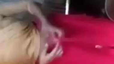 Today Exclusive -cute Girl Record Her Bathing Video For Lover