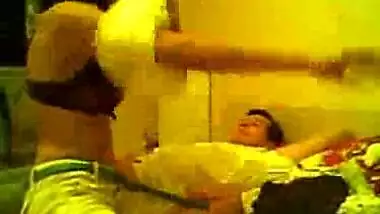 BF HD video of a naughty teen fucking her sisterâ€™s lover in her bedroom