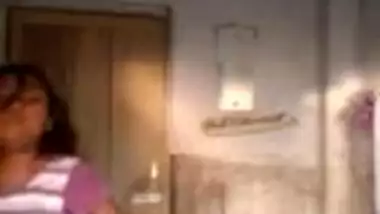 Dirty Desi college girl pisses for amateur XXX movie in the shower