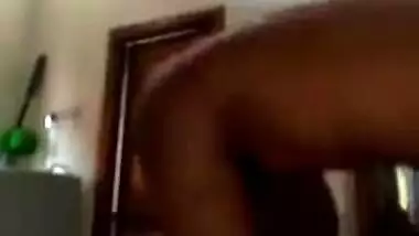 XXX massage is an integral part of weekend of Desi MILF just like sex