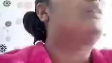 Sensual wife with a mask on washes and shaves her XXX plump body